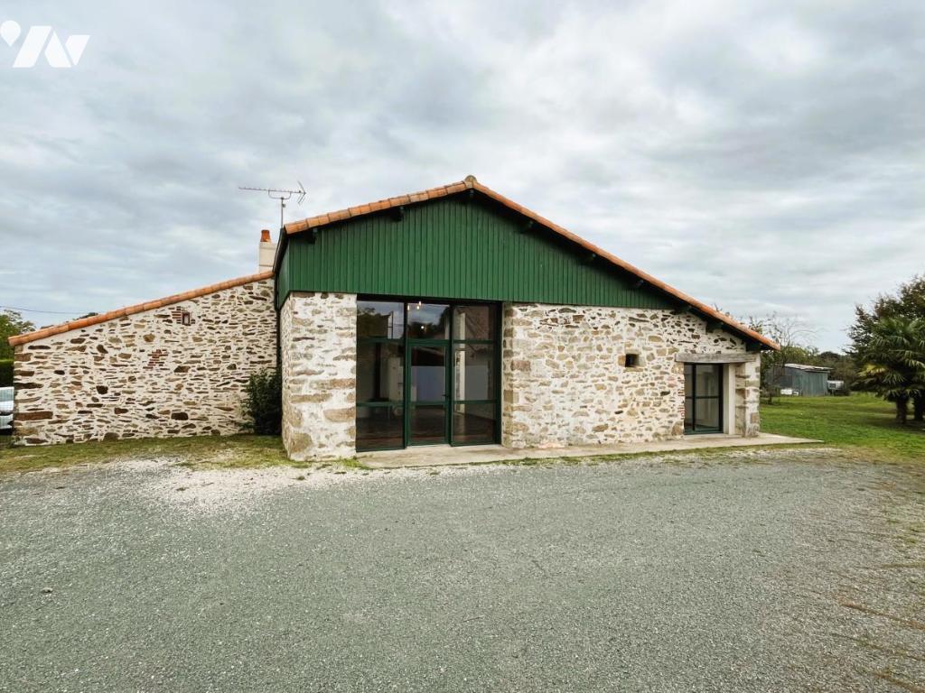 Maison 149 m² · à Mesnard-la-Barotière · 149 m² · 300 000 €