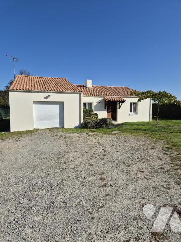 Vente - Maison / villa - VIEILLEVIGNE - 136,66 m² - 5 pièces - 85019-411