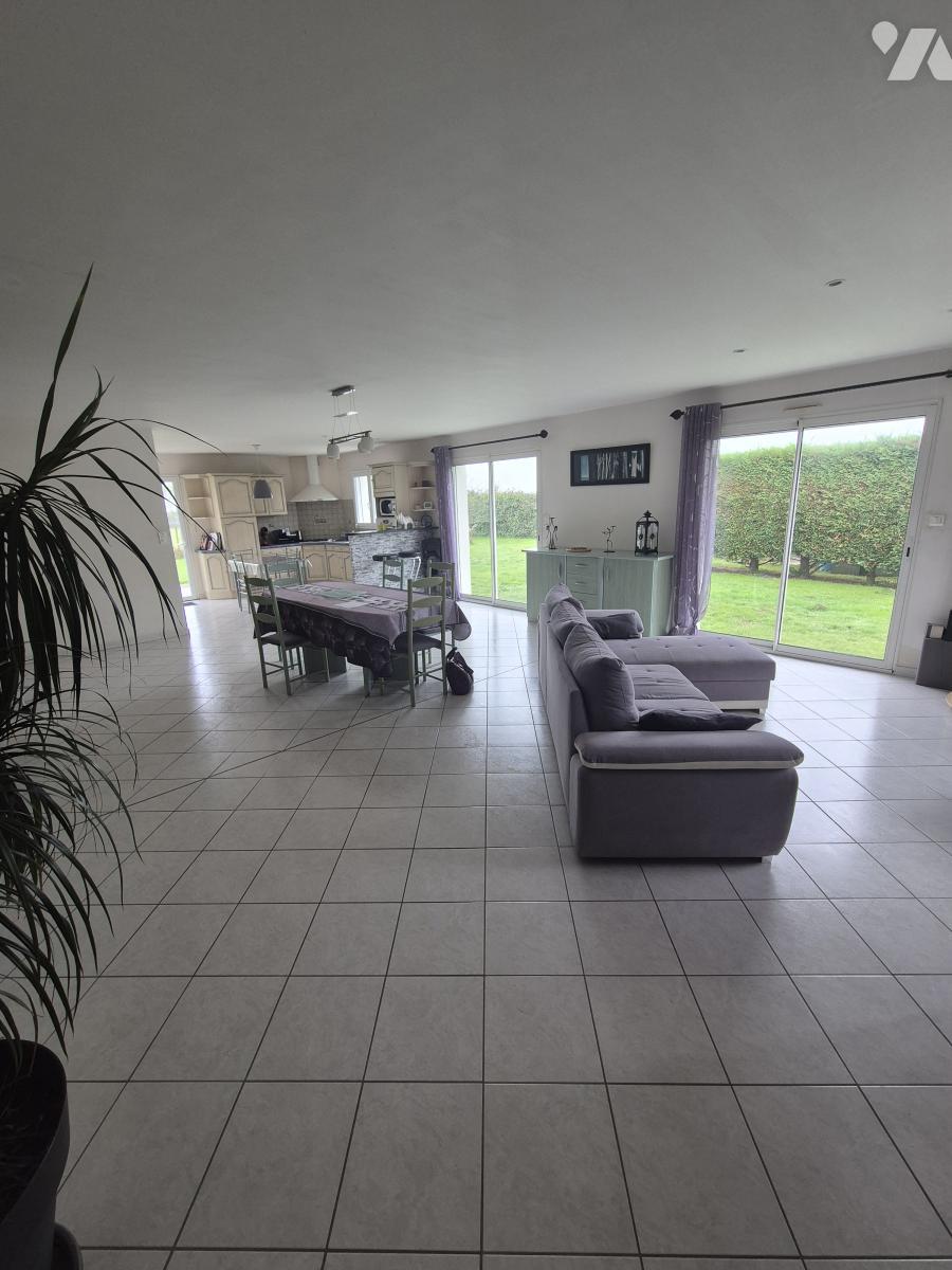 VENTE maison-VIEILLEVIGNE (44)