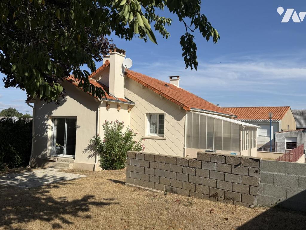 Maison 3 pièces 84 m² · à Landeronde · 84 m² · 180 000 €