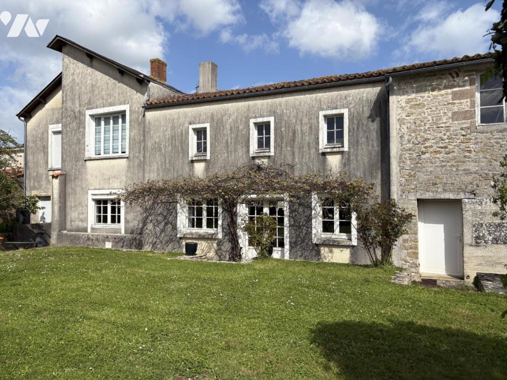 Maison 305m² — Thouarsais-Bouildroux