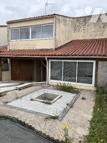 Maison 4 pièces 110 m² · à Fontenay-le-Comte · 110 m² · 155 000 €