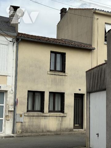 Maison 4 pièces 106 m² · à Fontenay-le-Comte · 106 m² · 120 000 €