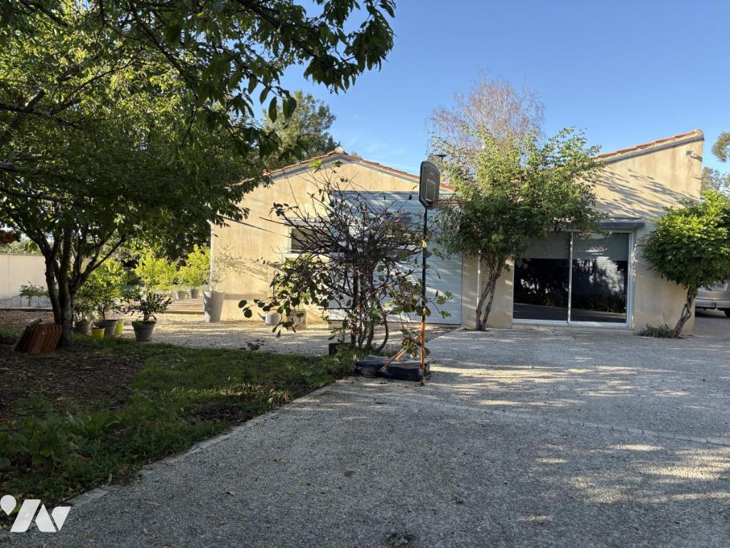 Maison 6 pièces 117 m² · à L'Orbrie · 116,9 m² · 180 000 €
