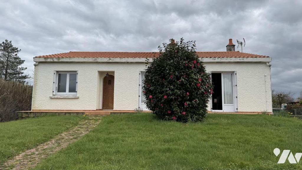 Maison 95m² — Fougeré