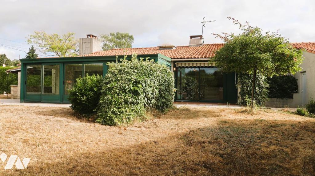 Maison 150 m² · à Pouzauges · 150 m² · 160 000 €