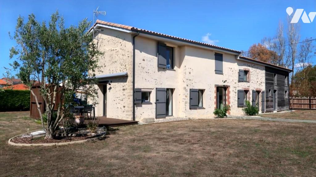 Maison 180 m² · à Mouchamps · 180 m² · 290 000 €