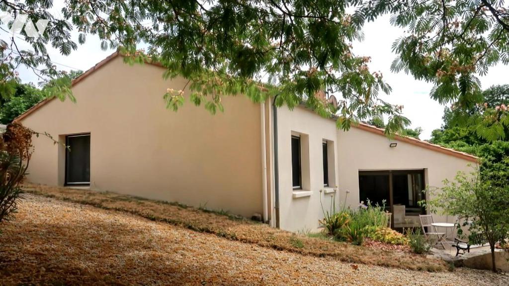Maison 114 m² · à Beaurepaire · 114 m² · 240 000 €