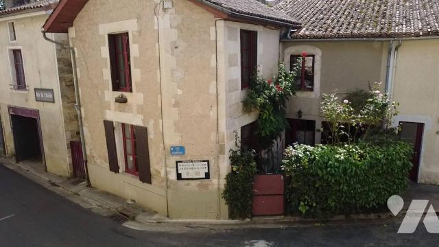 Vente - Maison / villa - LAVAUSSEAU - 109 m² - 0 pièce - 86009-524