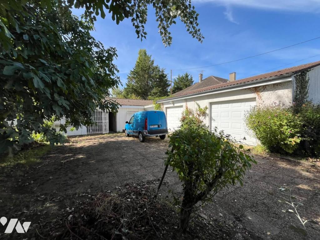 Maison 212 m² · à Mignaloux-Beauvoir · 212 m² · 160 000 €