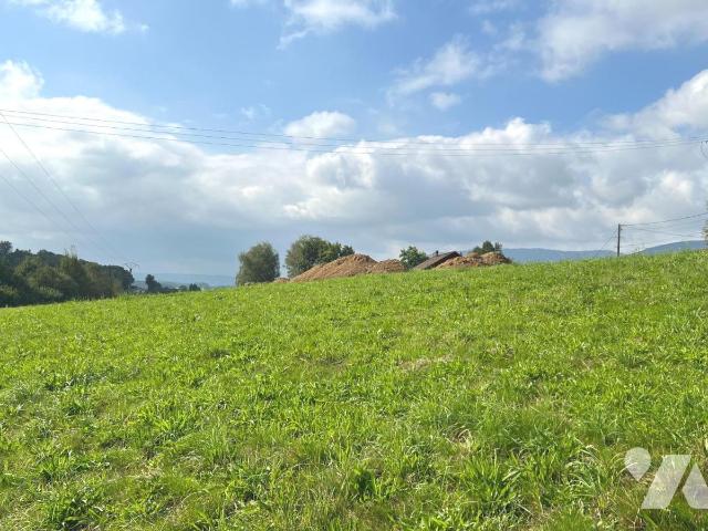 Terrain 1600 m² · à Combrimont · 1 600 m² · 30 000 €