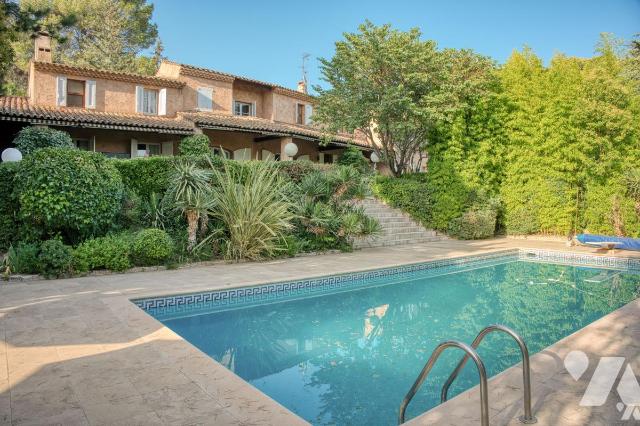 Vente - Maison / villa - LE THOLONET - 430 m² - 11 pièces - 92010-1267