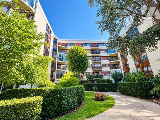 Appartement 4 pièces 80 m² · au Chesnay-Rocquencourt · 79,6 m² · 400 000 €