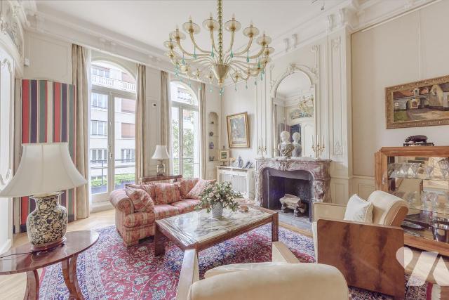 Maison 10 pièces 435 m² · à Neuilly-sur-Seine · 435 m² · 5 680 000 €