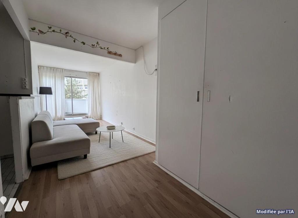 Appartement 1 pièce 33 m² · à Paris 16e Arrondissement · 33 m² · 295 000 €