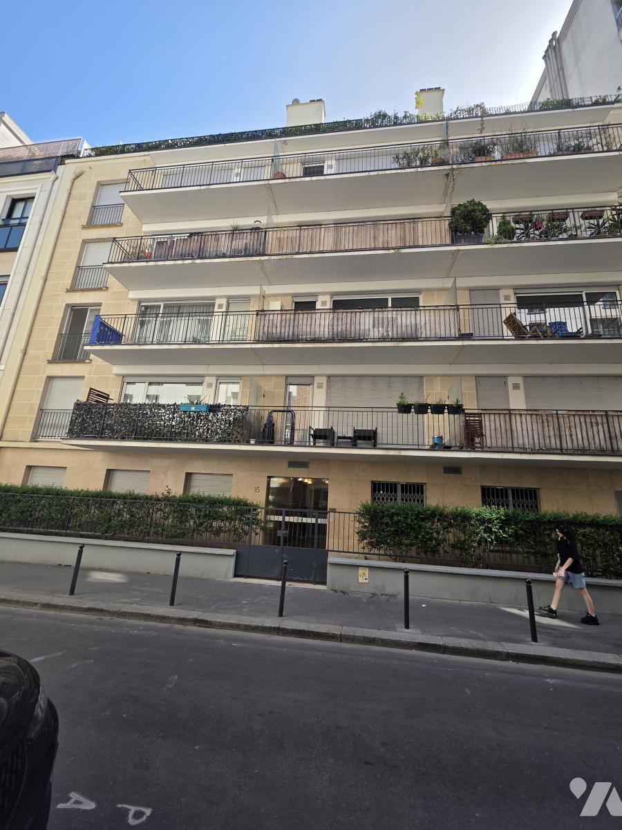 Appartement 1 pièce 34 m² · à Paris 15e Arrondissement · 34,2 m² · 340 000 €