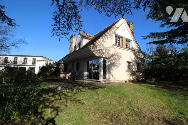 Maison 6 pièces 136 m² à Plessis-Trévise