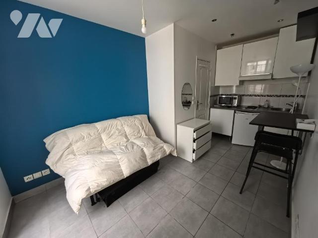 Appartement 1 pièce 11 m² · à Paris 18e Arrondissement · 11 m² · 120 000 €
