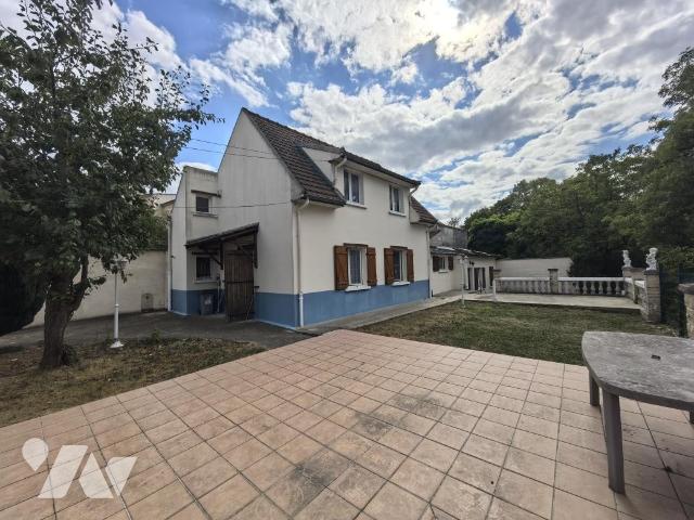 Maison 6 pièces 117 m² · à Méry-sur-Oise · 117 m² · 240 000 €