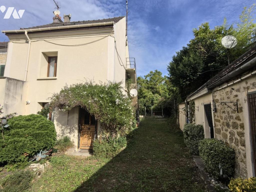 Maison 7 pièces 123 m² · à Boissy-l'Aillerie · 123 m² · 270 000 €