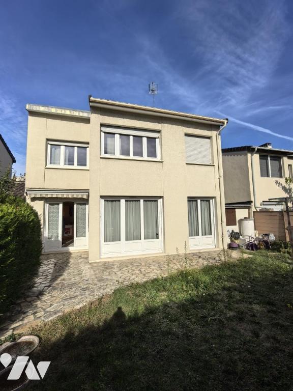 Maison 5 pièces 107 m² · à Pierrelaye · 107 m² · 325 000 €