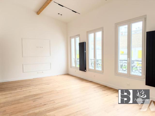 Appartement 3 pièces 70 m² · à Paris 18e Arrondissement · 70,2 m² · 660 000 €