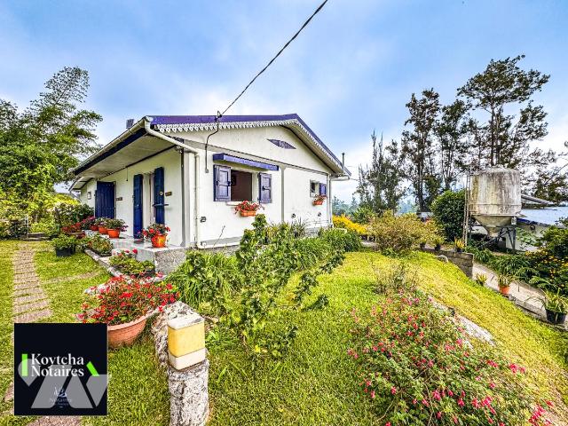 Maison 172 m² · à Salazie · 172 m² · 385 000 €