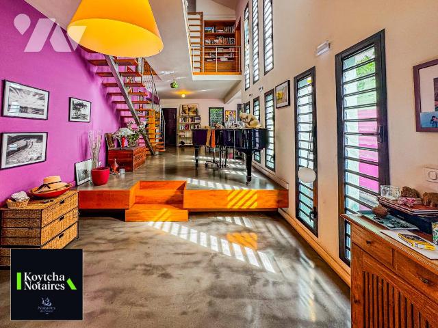 Maison 7 pièces 221 m² · à Saint-Denis · 221 m² · 1 000 000 €