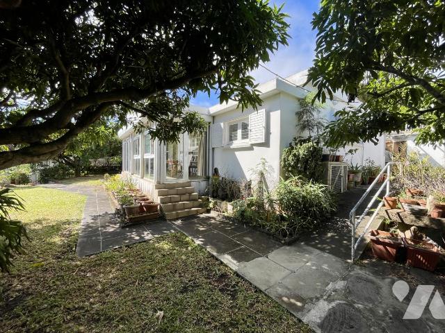 Maison 5 pièces 130 m² · à Saint-Denis · 130 m² · 380 000 €