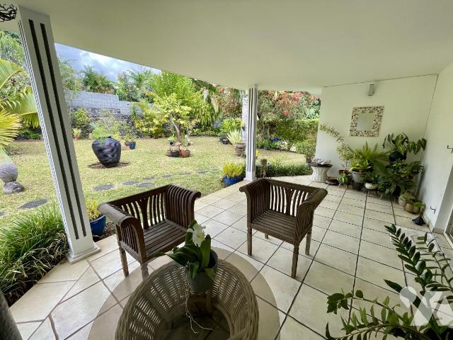 Maison 5 pièces 140 m² · à Saint-Leu · 140 m² · 570 000 €