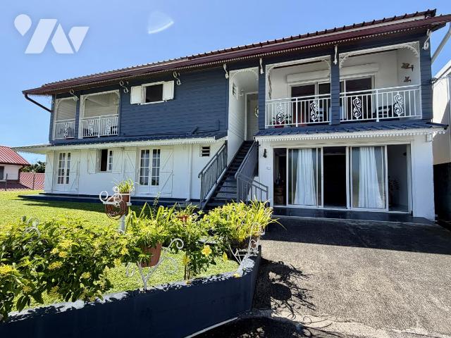 Maison 7 pièces 260 m² · à Saint-Benoît · 260 m² · 340 000 €