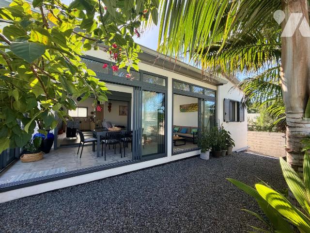 Maison 4 pièces 108 m² · à Petite-Île · 108 m² · 335 000 €