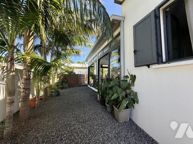 Maison 4 pièces 108 m² · à Petite-Île · 108 m² · 335 000 €
