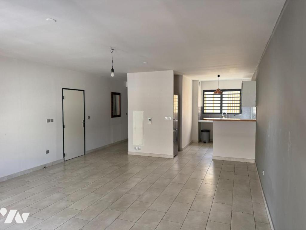 Appartement 4 pièces 75 m² · à Saint-Pierre · 75,4 m² · 300 000 €