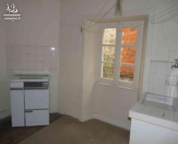 Vente - Maison - Usson-en-Forez - 160.00m² - 8 pièces - Ref : 49/VD/182