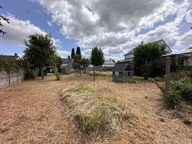 Terrain 663 m² · à Chartres-de-Bretagne · 663 m² · 215 000 €
