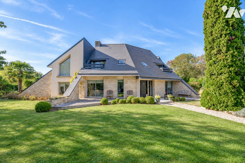Maison 7 pièces 263 m² · à Saint-Grégoire · 263 m² · 960 000 €