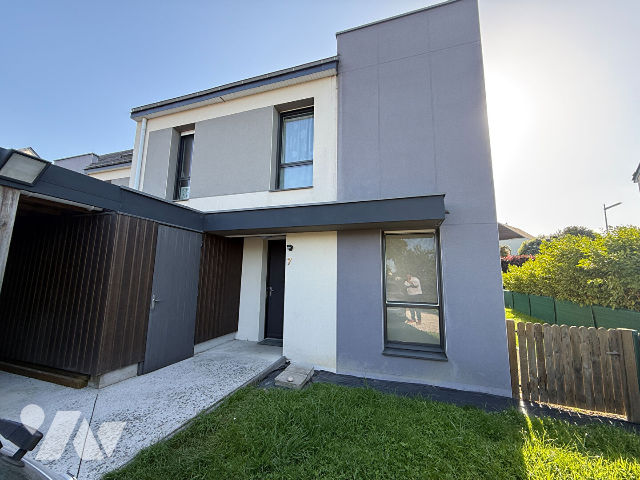 Maison 6 pièces 115 m² · à Saint-Grégoire · 115 m² · 450 000 €