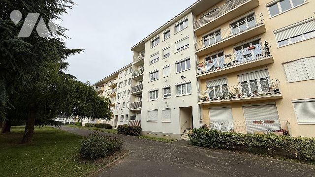 Appartement 5 pièces · à Saint-Jacques-de-la-Lande · 245 000 €