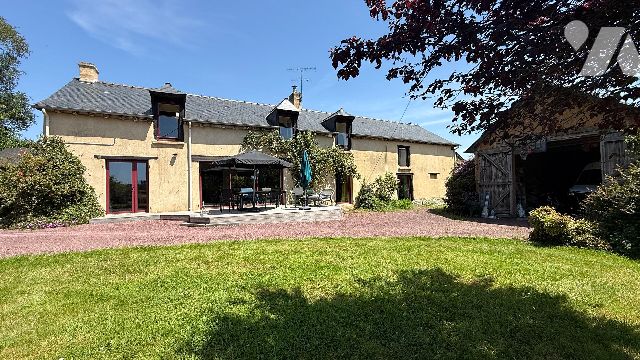 Maison 7 pièces 228 m² · à Betton · 228 m² · 690 000 €