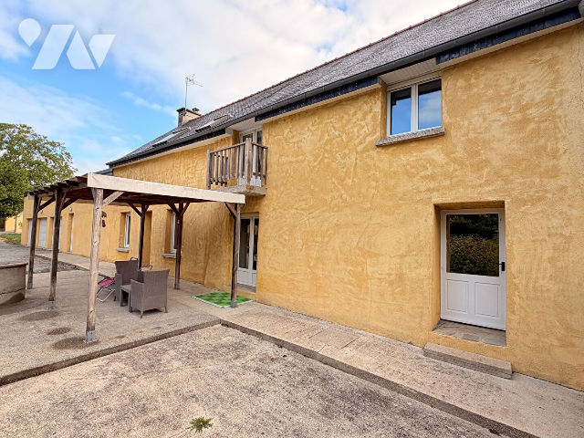 Maison 6 pièces 153 m² · à Trémorel · 153 m² · 190 000 €