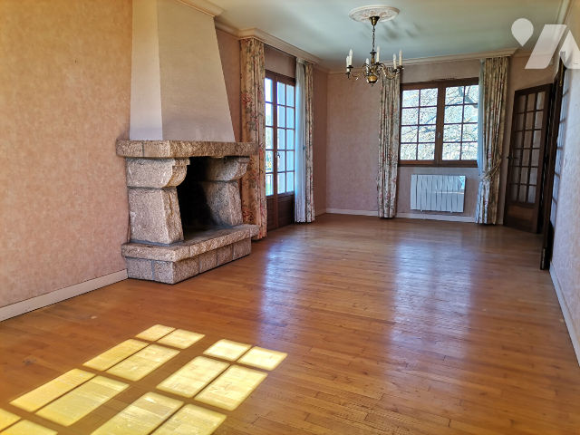 Maison 5 pièces 111 m² · à Talensac · 111 m² · 180 000 €