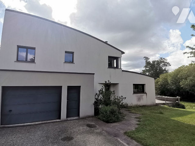 Maison 7 pièces 140 m² · à Talensac · 140 m² · 370 000 €