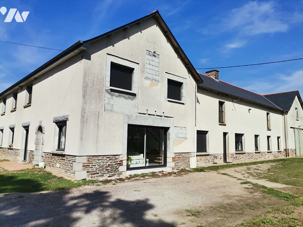 Maison 10 pièces 290 m² · à Montauban-de-Bretagne · 290 m² · 420 000 €