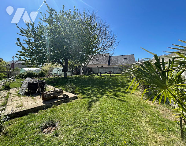 Terrain 430 m² · à Châteauneuf-d'Ille-Et-Vilaine · 430 m² · 55 000 €