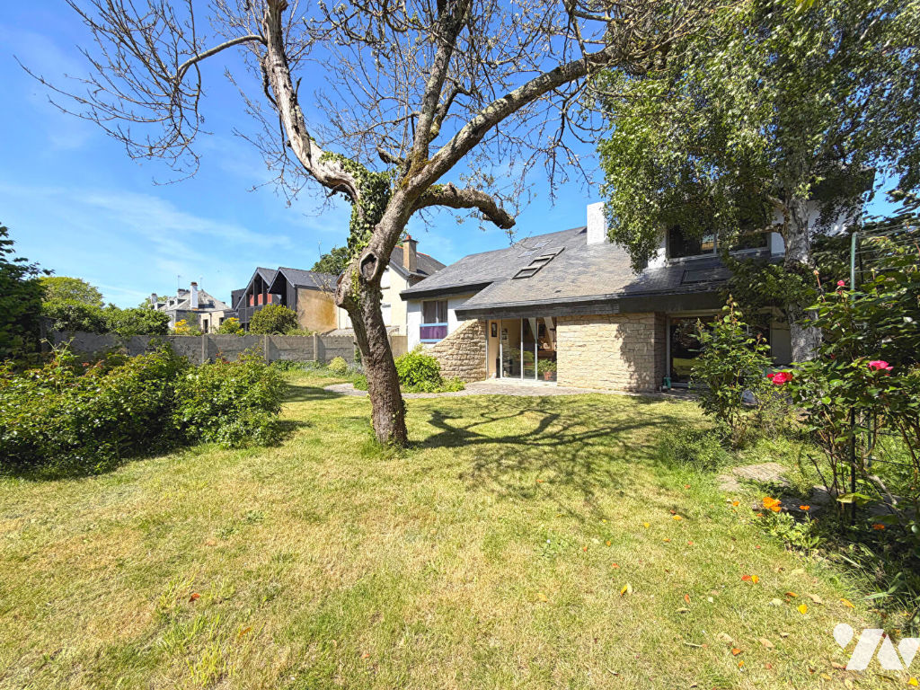 Maison 7 pièces 244 m² · à Rennes · 244 m² · 875 000 €