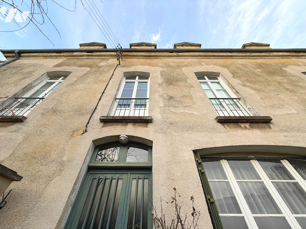 Maison 12 pièces 280 m² · à Rennes · 280 m² · 575 000 €