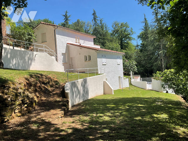Maison 5 pièces 90 m² · à Camburat · 90 m² · 225 000 €