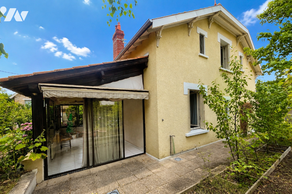 Maison 7 pièces 158 m² · à Figeac · 158 m² · 255 000 €