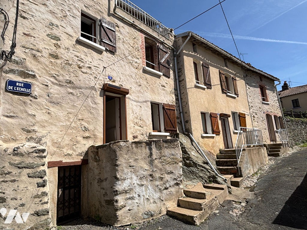 Maison 13 pièces 180 m² · à Lys-Haut-Layon · 180 m² · 168 400 €